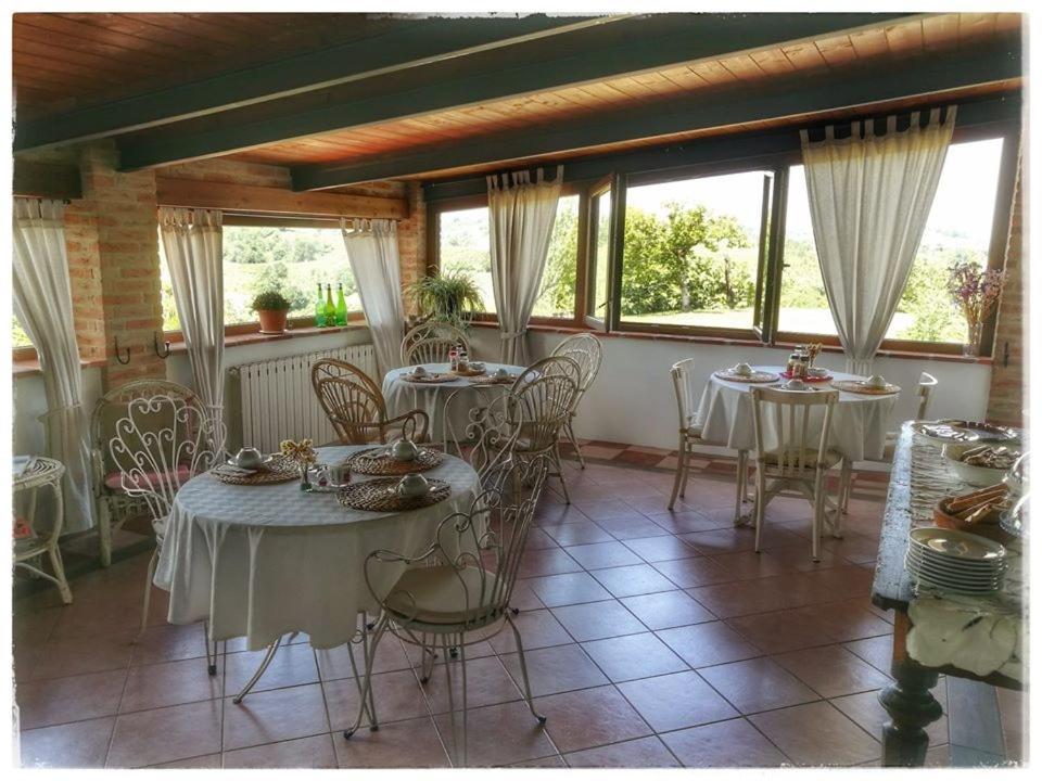 Il Poggio B&B San Damiano al Colle Extérieur photo